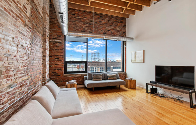 1410 GRATIOT AVE