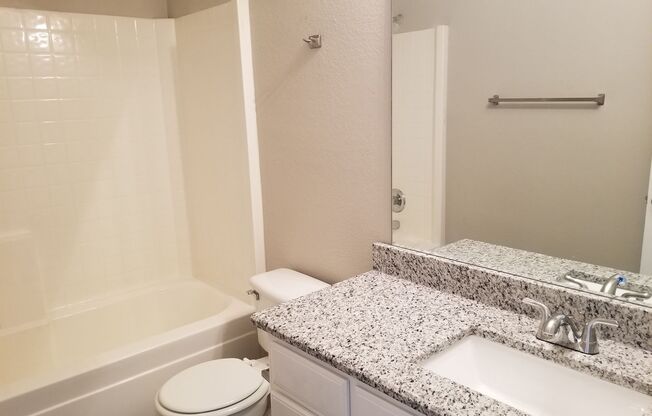 3 beds, 2 baths, $1,995, Unit 1