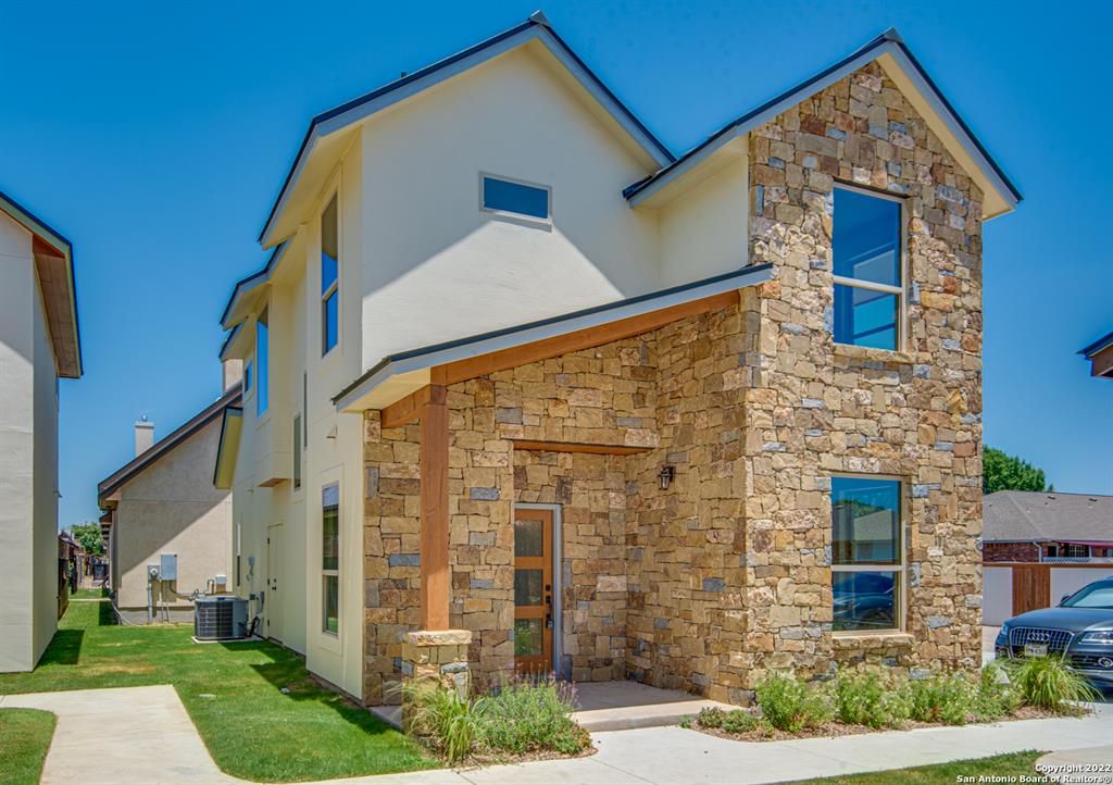 1702 GRUENE VINEYARD XING