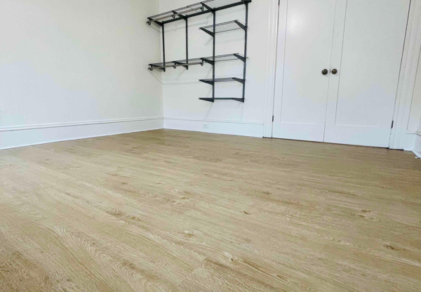 2051 W 45 ST