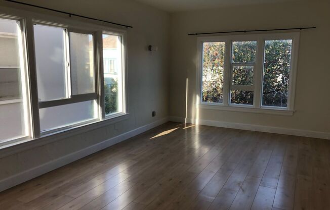 Studio, 1 bath, 600 sqft, $1,395, Unit 205