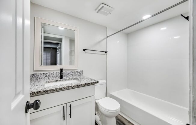 1 bed, 1 bath, 550 sqft, $1,168, Unit 01 - 4125-21