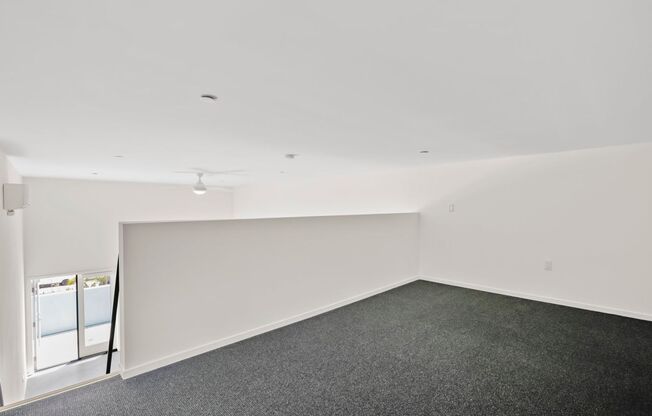 1 bed, 1 bath, 648 sqft, $2,195, Unit 3042