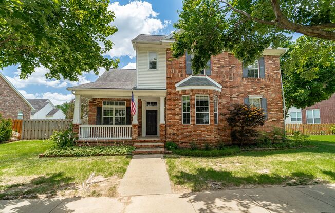 Fabulous & Spacious 4 Bedroom home in Har-Ber Meadows w/bonus room!