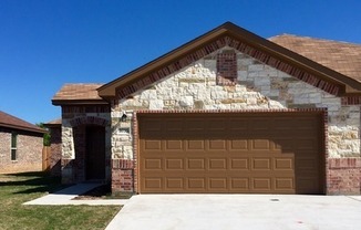 3 Bedroom Luxury Duplex located in Waco, Texas!