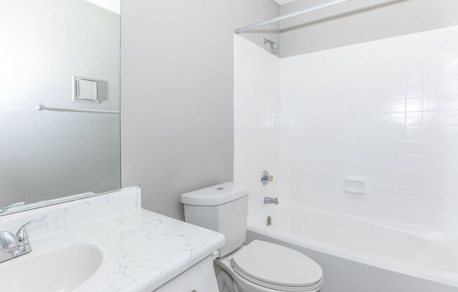 2 beds, 2 baths, 965 sqft, $1,225