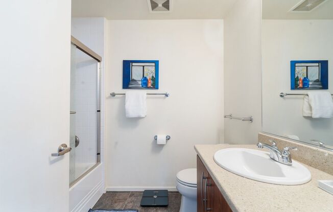 2 beds, 2 baths, $2,495, Unit UNIT # 302