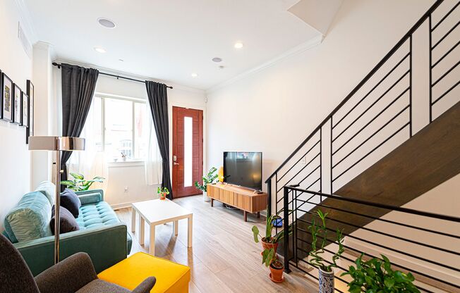 Four Bed Point Breeze Home