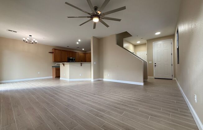 Southern and Ellsworth townhome: 3 bed, 2 bath, 2 car garage and private yard