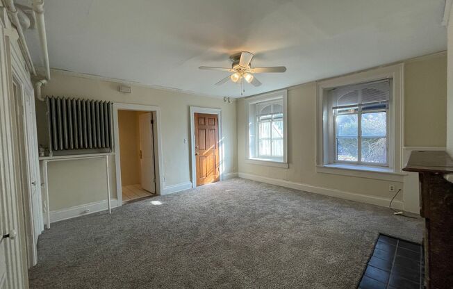 Charming Juneau Village Apartments!