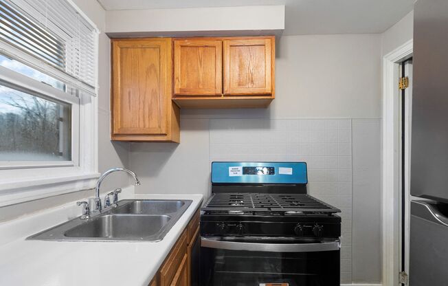 Stunning, Fully Renovated 2-Bedroom Duplex in McKeesport, PA – A Must-See!