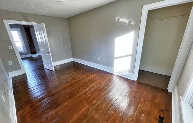 3 beds, 1 bath, $1,200