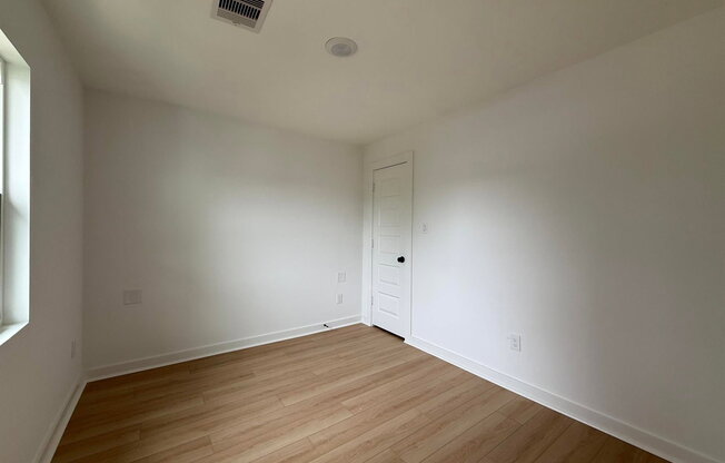2 beds, 1 bath, 500 sqft, $1,245, Unit 1