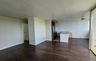 2 beds, 1 bath, $2,100