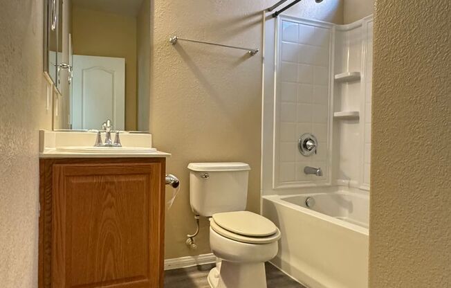 3 beds, 3 baths, $1,995