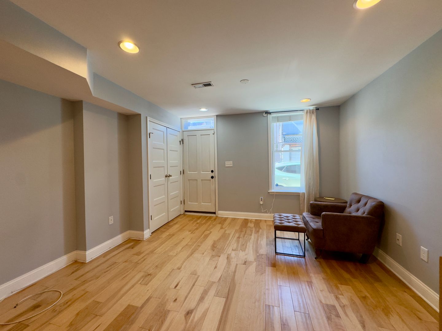 Modern 2-Bedroom Townhome with Private Deck in Baltimore
