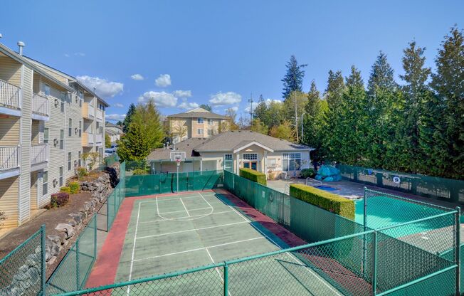 1 bed, 1 bath, 811 sqft, $1,595, Unit F304