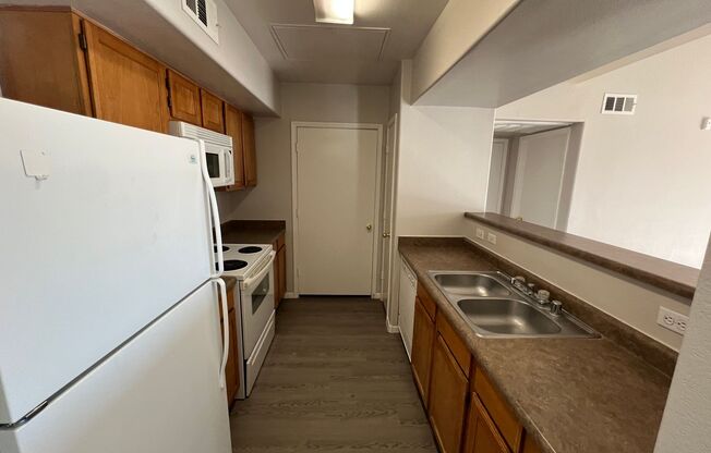 Tuscano Community 1 bedroom condo