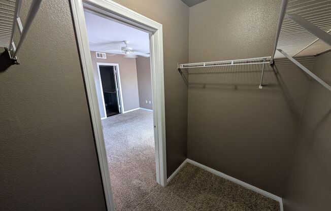 1 bed, 1 bath, $1,350, Unit bldg 22
