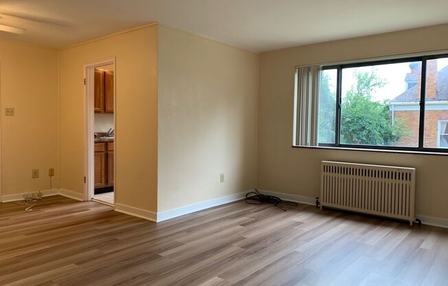 1 bed, 1 bath, 600 sqft, $1,239, Unit 5627 Rippey St. #B3