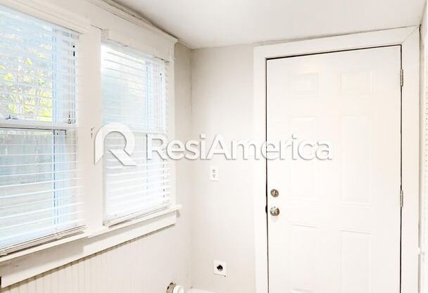 2 beds, 1 bath, $1,795