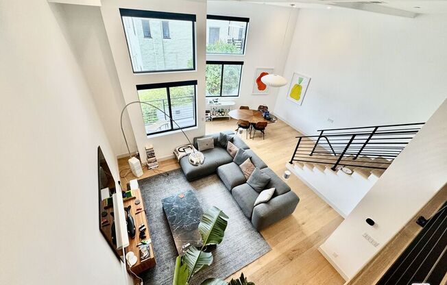 2406 GLENDALE CT