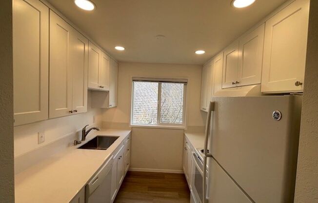 (2P) 510 N. 47th