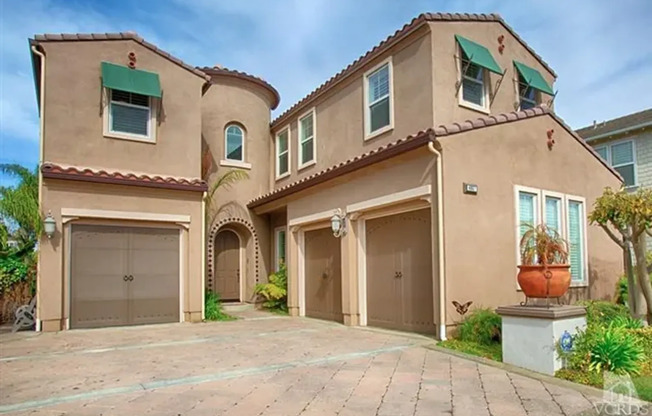 Large home on the waterway