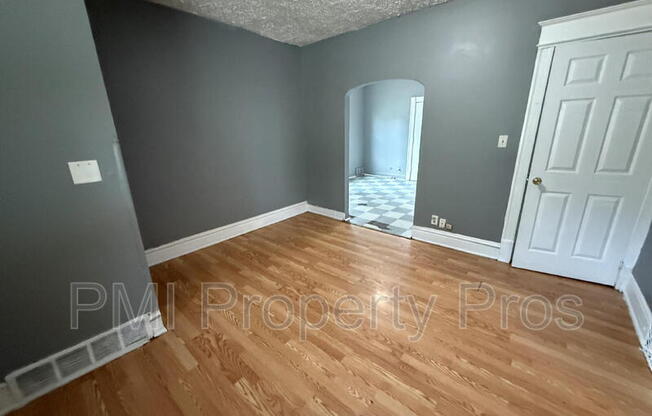 1415 N 37 ST