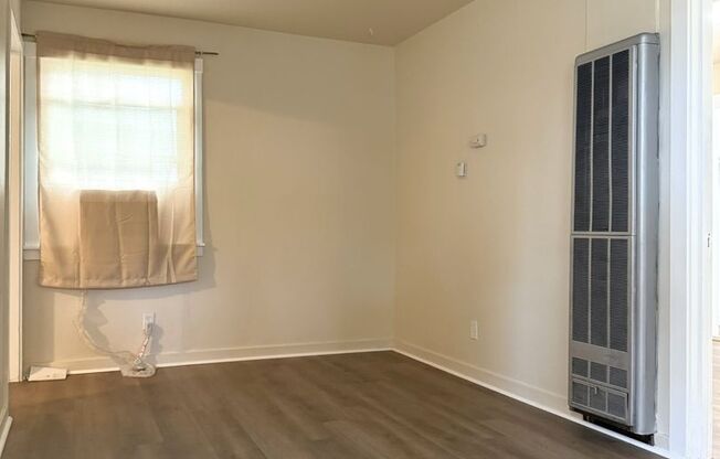 Sweet 2/1 Available NOW!!!