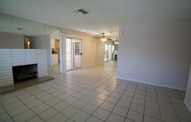 3619 Villa Knolls East