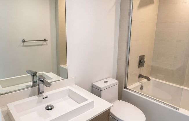 1 bed, 1.5 baths, $3,400, Unit # 1908
