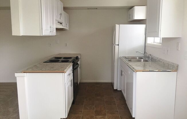 2 beds, 1 bath, $2,300, Unit # 2