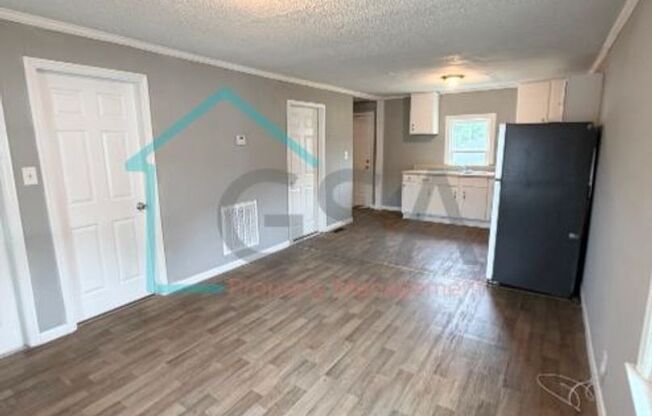 2 beds, 1 bath, $900, Unit 222 Earl Street-1