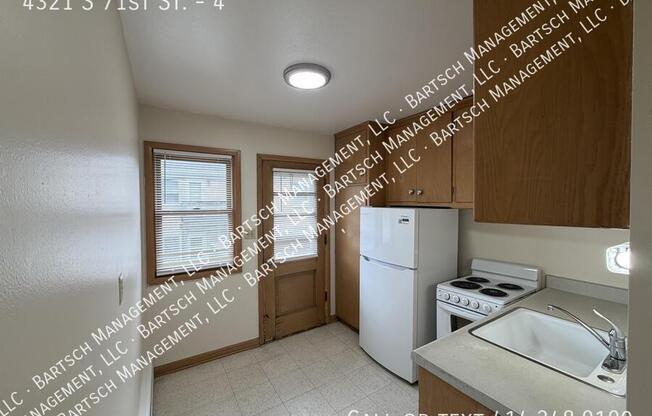 4321 S 71 ST