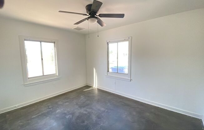 2 beds, 1 bath, $1,199