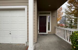 3 beds, 2.5 baths, $2,395