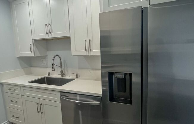 2 beds, 1 bath, 796 sqft, $2,400, Unit C-51