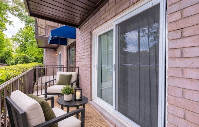 3 beds, 2 baths, 1,200 sqft, $1,995, Unit 2290-03