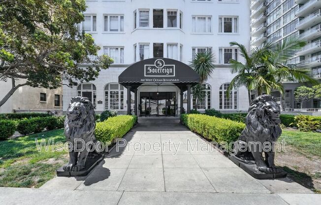 360 W Ocean Boulevard