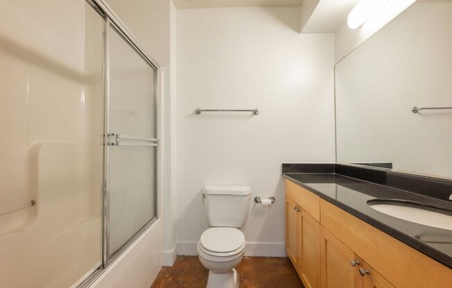 2 beds, 2 baths, 945 sqft, $1,295, Unit 301