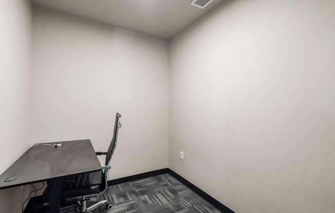 1 bed, 1 bath, 458 sqft, $1,375, Unit 215