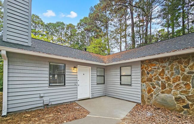 Stylish 3-Bedroom, 2-Bath Ranch Duplex in Prime Marietta-Smyrna Location