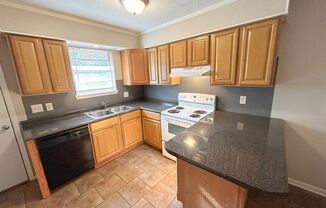 2 beds, 1 bath, $950, Unit Apt 5