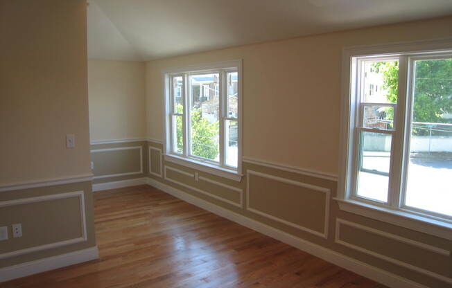 614 MAIN ST