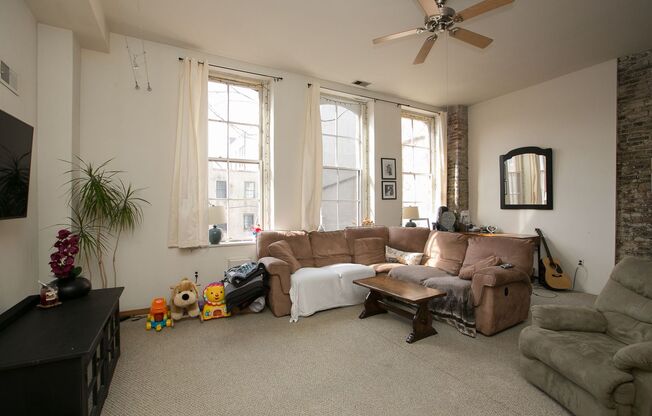 116-118 Arch Street, LLC