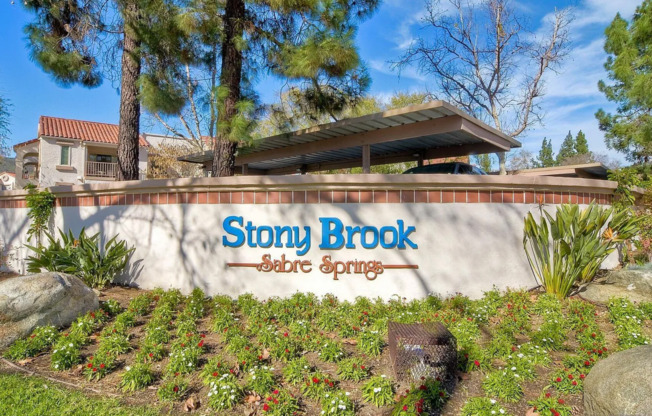 Charming 1 Bedroom Condo in Stoney Brook