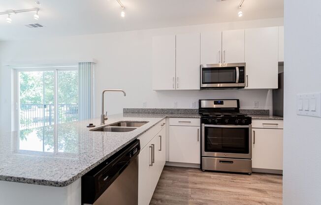 1 bed, 1 bath, 775 sqft, $1,395, Unit 3212