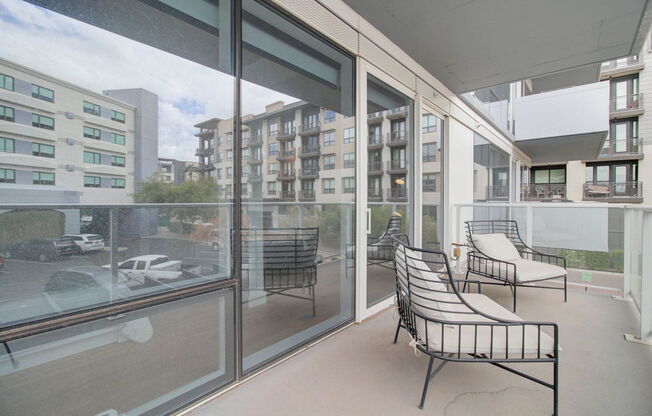 1 bed, 1 bath, 776 sqft, $3,000, Unit 2006