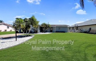 2210 PARKVIEW DR